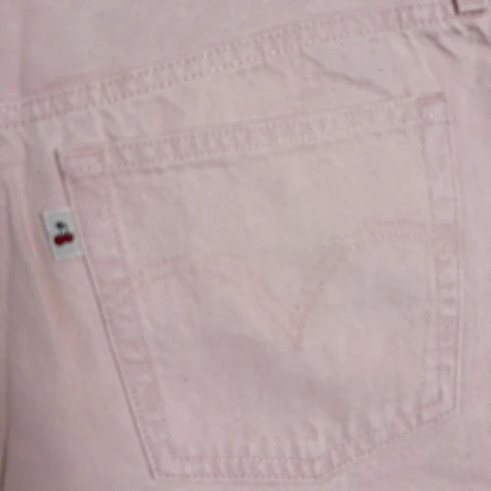 NEW Women's Levi's Fresh Produce Collection 501 Original Fit High Rise Shorts 32